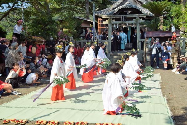 銀賞【稚児の舞】